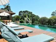 Casa com 5 dormitórios à venda, 750 m² por R$...