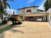 Casa com 5 dormitórios à venda, 752 m² por R$...