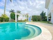 Casa com 5 dormitórios à venda, 757 m² por R$...