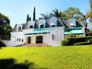 Casa com 5 dormitórios à venda, 760 m² por R$...