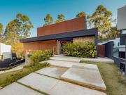 Casa com 5 dormitórios à venda, 772 m² por R$...