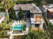 Casa com 5 dormitórios à venda, 780 m² Residencial...