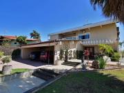 Casa com 5 dormitórios à venda, 791 m² por R$...