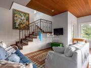 Casa com 5 dormitórios à venda, 900 m² por R$...