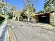 Casa com 5 dormitórios à venda, 923 m² por R$...