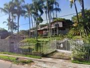 Casa com 5 dormitórios à venda, 931 m² por R$...