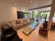 Casa à Venda na Praia da Baleia | 5 Suítes, Varanda com...