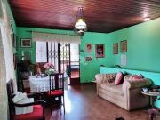 Casa com 5 dormitórios e elevador no bairro Petrópolis
