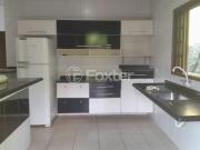 Casa com 5 dormitórios em Mairiporã