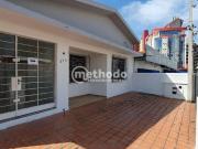 Casa com 5 dormitórios para alugar, 224 m² por R$...