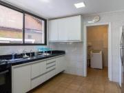 Casa com 5 dormitórios, sendo 5 suítes, com 2 vagas de...