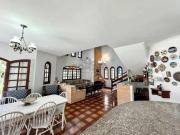 Casa com 5 dorms, Recanto Lagoinha, Ubatuba R$ 2.6 mi,...