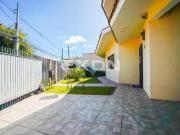 Casa com 5 Quartos, 2 Suítes e Espaço Comercial! Próximo...