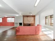 CASA COM 5 QUARTOS 3 SUÍTES 6 Bhs. 5 VAGAS NO JARDIM DAS...