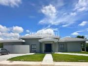 Casa com 5 Quartos, 5 vagas e Piscina no Residencial...