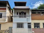 Casa com 5 quartos à venda, 200 m² por R$ Costa Carvalho...