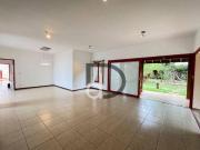 Casa com 5 quartos à venda, 498 m² por R$ 3.500.000...