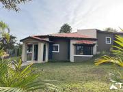 Casa com 5 Quartos à venda, no Condomínio Village...