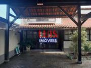 Casa com 5 Quartos e 4 banheiros à Venda, 260 m² por R$...