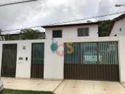 Casa com 5 Quartos e 4 banheiros à Venda, 265 m² por R$...