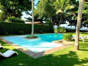 Casa com 5 Quartos e 4 banheiros à Venda, 400 m² por R$...