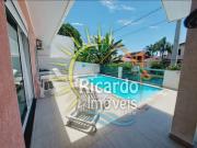 Casa com 5 Quartos e 6 banheiros à Venda, 250 m² por R$...