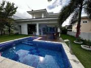 Casa com 5 Quartos e 6 banheiros à Venda, 390 m² por R$...