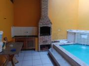 Casa com 5 quartos e piscina em Itanhaém