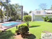 Casa com 5 quartos / suítes à venda, 804 m² Condomínio...