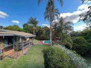 Casa com 5 Suítes à venda, 382 m² por R$ 2.380.000...