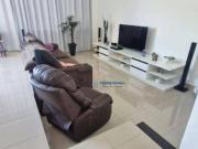 Casa com 5 Suítes e 04 vagas cobertas, 352 m² por R$...