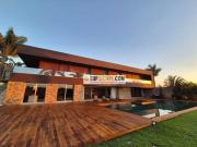 Casa com 5 Suites para Venda ou Locação no Condomínio...