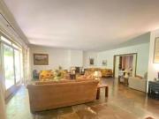 Casa com 600m², 5 dormitórios no Jardim Guedala!