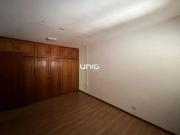 Casa com 6 dormitórios à venda, 487 m² por R$...