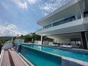 Casa com 6 dormitórios à venda, 1000 m² por R$...