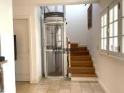 Casa com 6 dormitórios à venda, 1200 m² por R$...