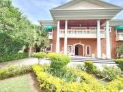 Casa com 6 dormitórios à venda, 1300 m² por R$...