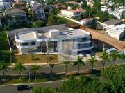 Casa com 6 dormitórios à venda, 1330 m² por R$...
