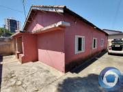 Casa com 6 dormitórios à venda, 143 m² por R$ 490.000,00...