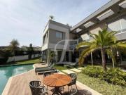 Casa com 6 dormitórios à venda, 1810 m² por R$...