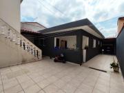 Casa com 6 dormitórios à venda, 200 m² por R$ 750.000,00...