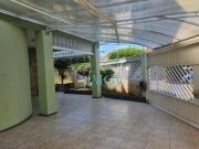 Casa com 6 dormitórios à venda, 275 m² por R$...