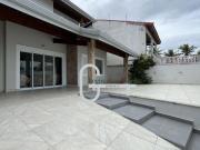 Casa com 6 dormitórios à venda, 345 m² por R$...