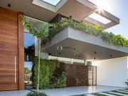 Casa com 6 dormitórios à venda, 350 m² por R$...