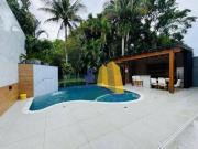 Casa com 6 dormitórios à venda, 360 m² por R$...