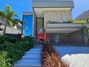 Casa com 6 dormitórios à venda, 380 m² por R$...