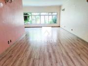 Casa com 6 dormitórios à venda, 382 m² por R$...