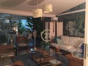 Casa com 6 dormitórios à venda, 440 m² por R$...