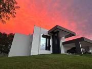 Casa com 6 dormitórios à venda, 460 m² por R$...