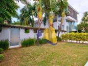 Casa com 6 dormitórios à venda, 470 m² por R$...